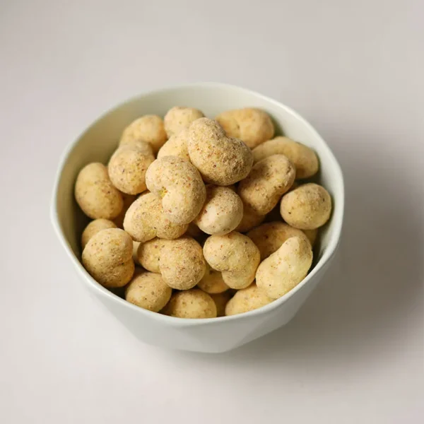 NUEZ DE LA INDIA CON YOGURT Y PISTACHE